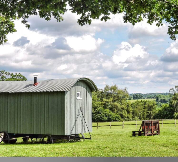 Skylark Shepherds Hut Royal Tunbridge Wells Exterior photo